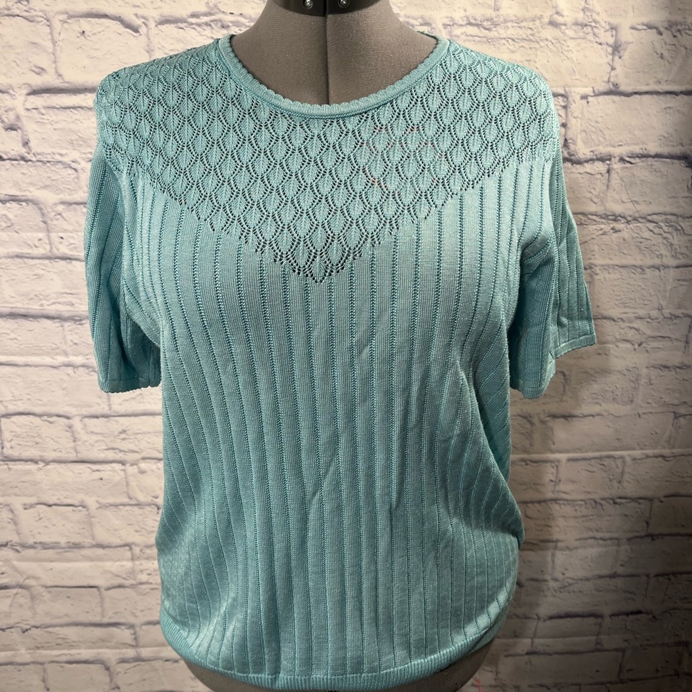Alfred Dunner Size L Seafoam green Acrylic Swerwr Short Sleeve